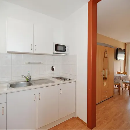 Laura Apartman
