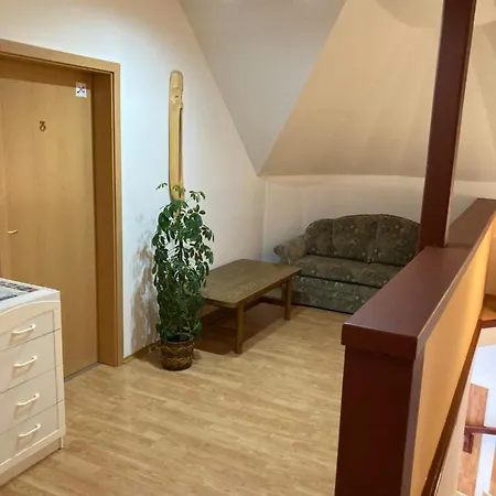 Apartment Laura Apartmanhaz Balatonfured